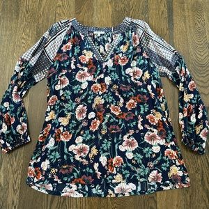 NWOT Floral Tunic Top